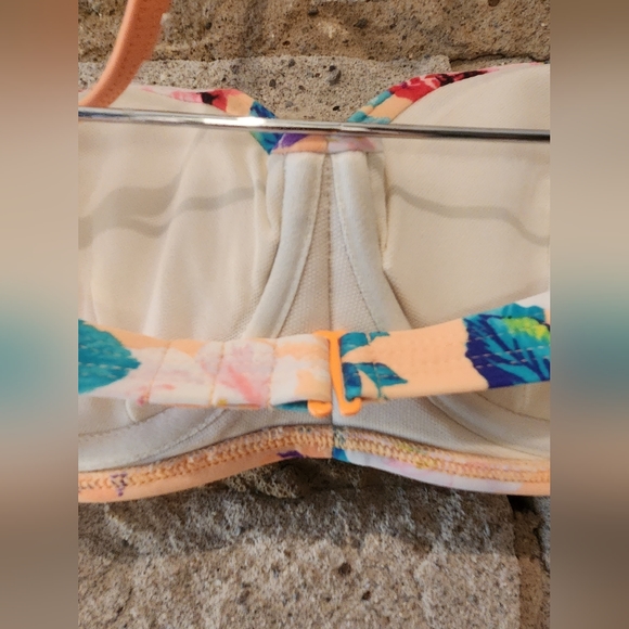 Body Glove bikini swim suit. Orange & Floral print - Picture 7 of 7